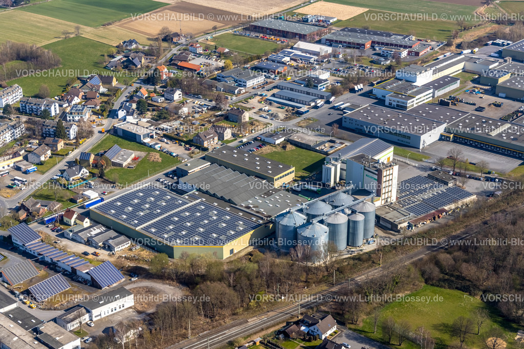 Werl220301183 | Luftbild, Raiffeisen Sauerland Hellweg Lippe eG - Standort Werl im Gewerbegebiet Zur Mersch, Werl, Soester Börde, Nordrhein-Westfalen, Deutschland