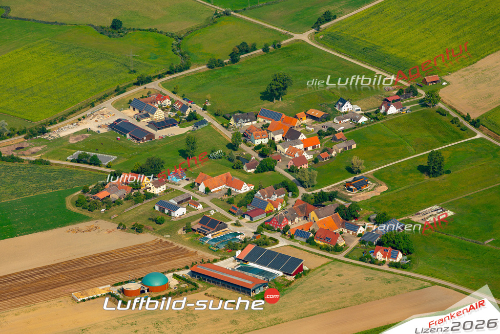 Das Luftbild zeigt : Bieg Colmberg - Die Luftaufnahme wurde 2024 vom UL-Flugzeug aus erstellt ( keine Drohne ) - Hochauflösende Luftaufnahme - Für grossformatige Ausdrucke geeignet. Die Geschenkidee !Mit Lizenz und Bildrechte bestellbar