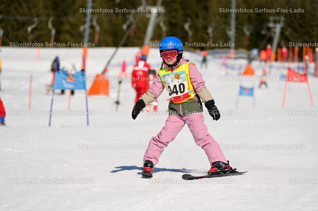SRF_27.02.2026_114 | Skirennfotos,Serfaus,Fiss,Ladis,Kinderskirennen,Winter,Tirol,Oberland,skirace,SFL,feelfree,weil wir's genießen,ski,Ski,skifahren,Sonnenplateau, - Realisiert mit Pictrs.com