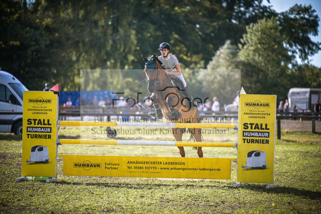 DOS_0136 | Entdecke hochwertige Reitturnierfotos von Foto Oger. Professionell, emotional und authentisch – jetzt Lieblingsmomente im Shop bestellen.Deutschlandweite Turnierfotografie. - Realisiert mit Pictrs.com