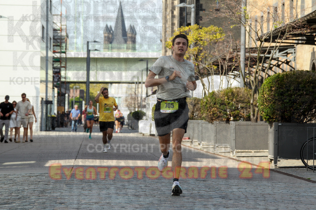 250920_1450_EV4_7239 | Sportfotografie im Rhein-Sieg Kreis, Köln, Bonn, NRW, Rheinland Pfalz, Hessen, etc. Unser Tätigkeitsfeld umfasst den Laufsport vom Volkslauf über den Marathon, Duathlon, Triathon bis zum Ultralauf wie Kölnpfad Ultra oder Schindertrail.