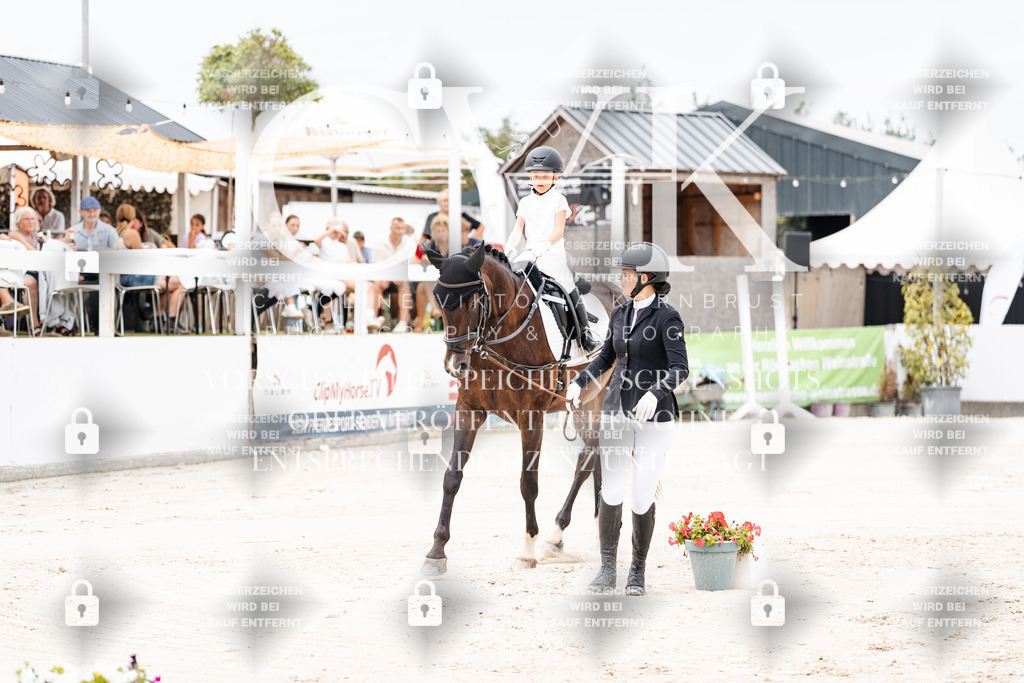 CK907092 | Turnierfotografie Pferdefotografie Trier Rheinland-Pfalz Pferdesport Reitsport Tierfotografie Sportfotografie Pferdevideo Pferdevideografie Equestrianvideography equestrianphotography  - Realisiert mit Pictrs.com