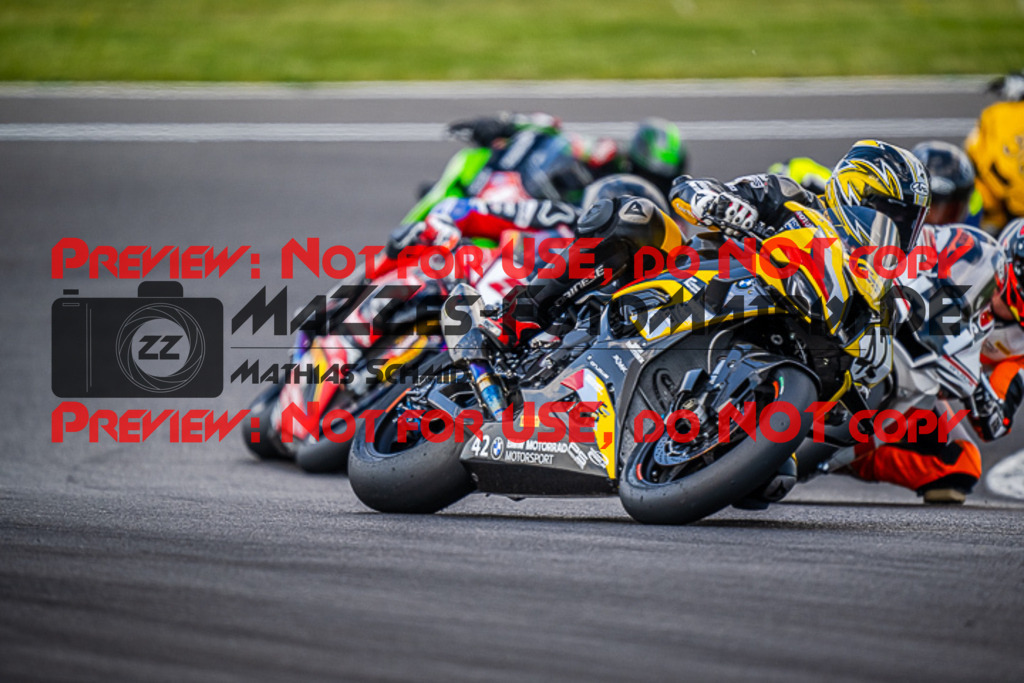 MaZZes_FotoMatrix_220507_99126 | Fotograf Mathias Schmid
Sportfotograf,
Eventfotograf,
Hochzeitsfotograf,
Portraitfotograf