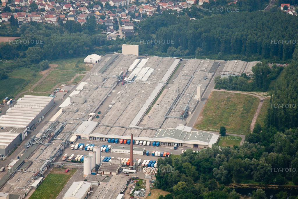 Luftbild: Germersheim, Möbel- und Holzwerk Nolte in Germersheim im Bundesland Rheinland-Pfalz in Deutschland. Foto: IMG_29794.jpg vom 02.07.2010 durch Werner Riehm/FLY-FOTO.de