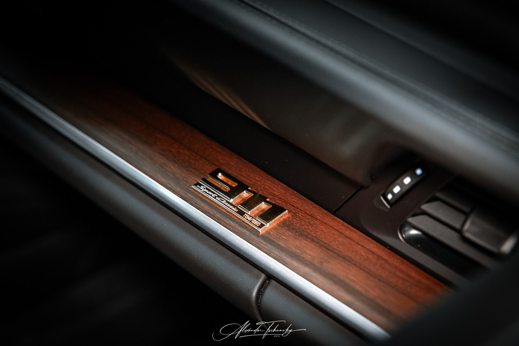 R6PZ3553 _Alexander Tschuncky | Entdecken Sie die faszinierende Welt von Alexander Tschuncky Arts: Kreative Fotografie, atemberaubende Automobilkunst und hochwertiger Bilderdruck. Lassen Sie sich inspirieren! - Realisiert mit Pictrs.com
