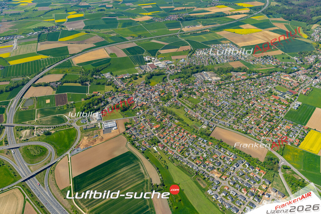 Die Luftaufnahme Unterlauter - Lautertal wurde 2022 vom Flugzeug aus (keine Drohne) erstellt. Hohe Auflösung -für große Poster und Wandbilder geeignet - Garantiert!