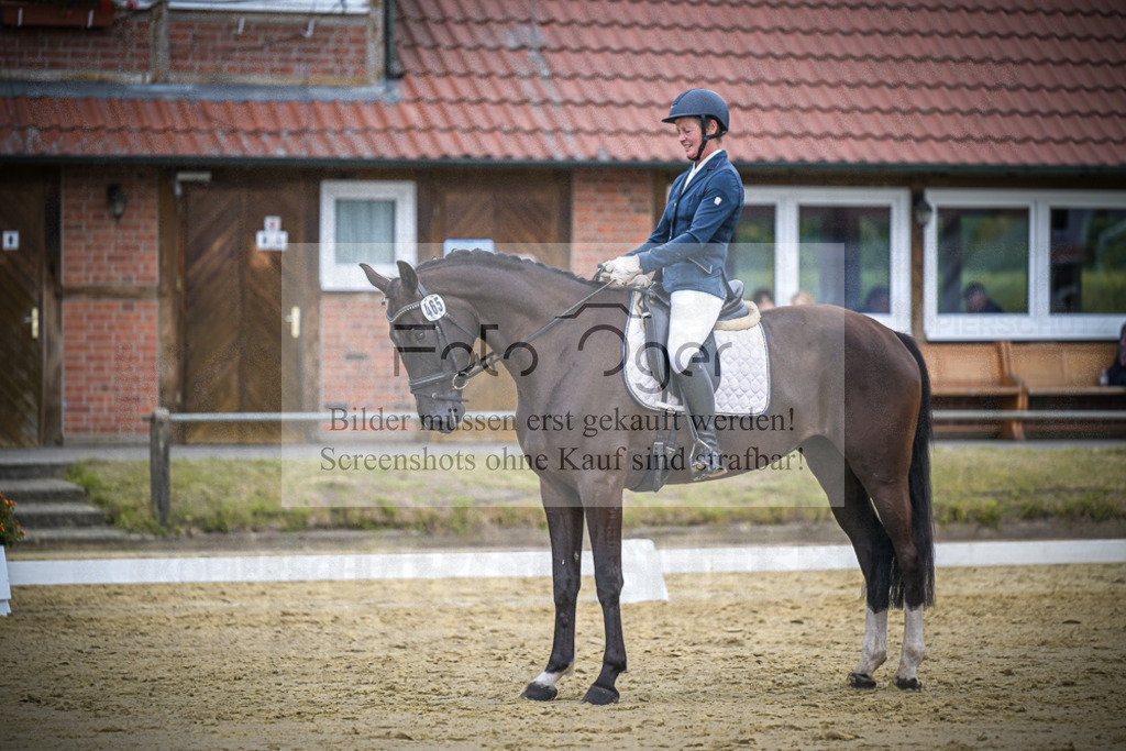 DOS_9459 | Entdecke hochwertige Reitturnierfotos von Foto Oger. Professionell, emotional und authentisch – jetzt Lieblingsmomente im Shop bestellen.Deutschlandweite Turnierfotografie. - Realisiert mit Pictrs.com