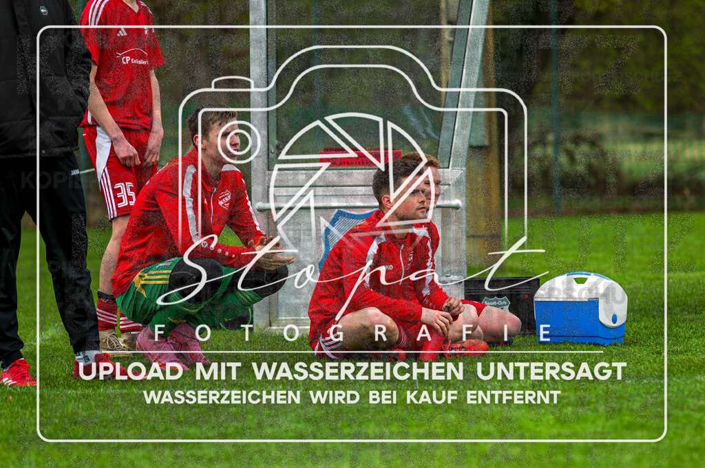 FGFSSCT-1032 | Ersatzbank beim Herren Kreisliga HK Spiel zwischen FG Fulde-Stellichte und SC Tewel im Lehrdestadion, Stellichte (Simon Paul Stopat) - Realisiert mit Pictrs.com