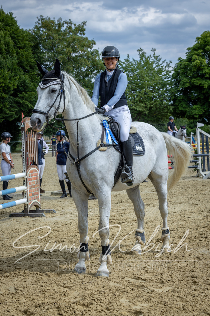 20260704-_3LI0870 | Tierfotografie Pferde, Hunde, Katzen, Haustiere.
Turnierfotografie Reitturniere, Reiten, Springreiten, Dressur in Hanau, dem Main-Kinzig-Kreis und dem Rhein-Main- Gebiet um Frankfurt