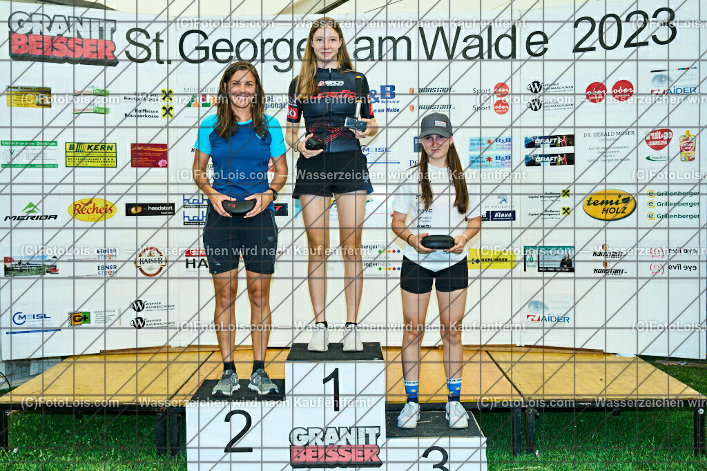 ALP7996_XXIX_GRANITBEISSER_Siegerehrung | (C)FotoLois.com, Alois Spandl, 29. GRANITBEISSER - Mountainbike-Marathon in St. Georgen am Walde, Start/Ziel/Siegerehrung, Sa 2. September 2023.