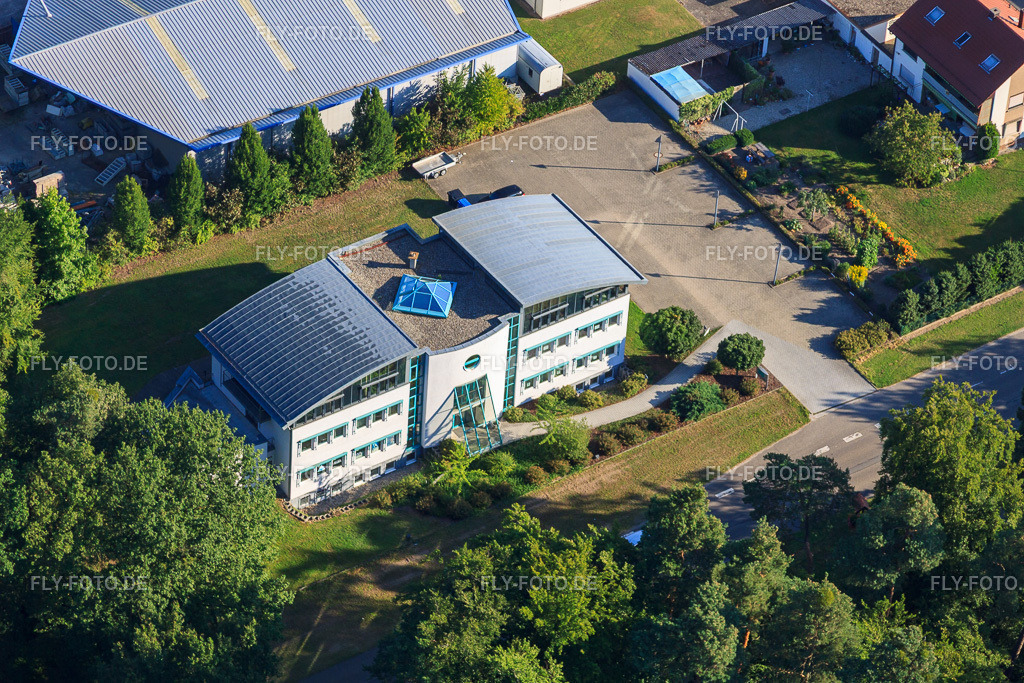 Fahrschule J.Wagner http://www.fahrschule-jwagner.de/ | Luftbild: Fahrschule J.Wagner http://www.fahrschule-jwagner.de/ in Rheinzabern im Bundesland Rheinland-Pfalz in Deutschland. Foto: IMG_51656.jpg vom 11.08.2012 durch Werner Riehm/FLY-FOTO.de - Realisiert mit Pictrs.com