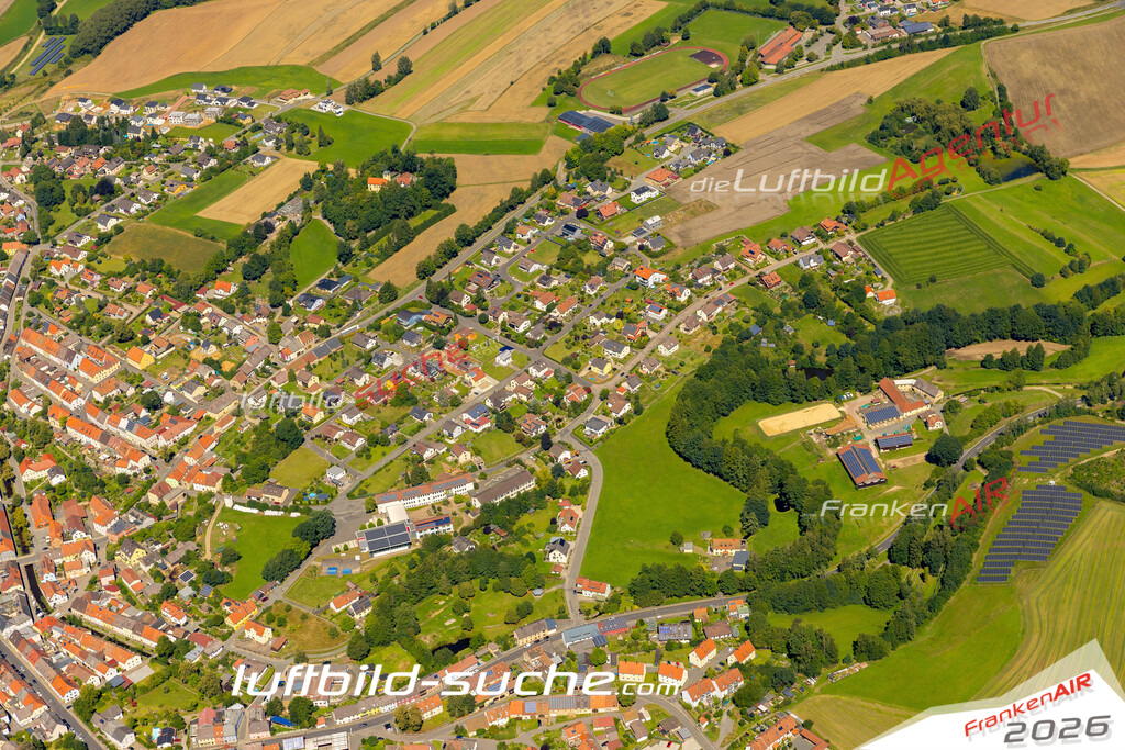 Das Luftbild zeigt :  Floß - Die Luftaufnahme wurde 2023 vom UL-Flugzeug aus erstellt ( keine Drohne ) - Hochauflösende Luftaufnahme - Für grossformatige Ausdrucke geeignet. Die Geschenkidee !Mit Lizenz und Bildrechte bestellbar