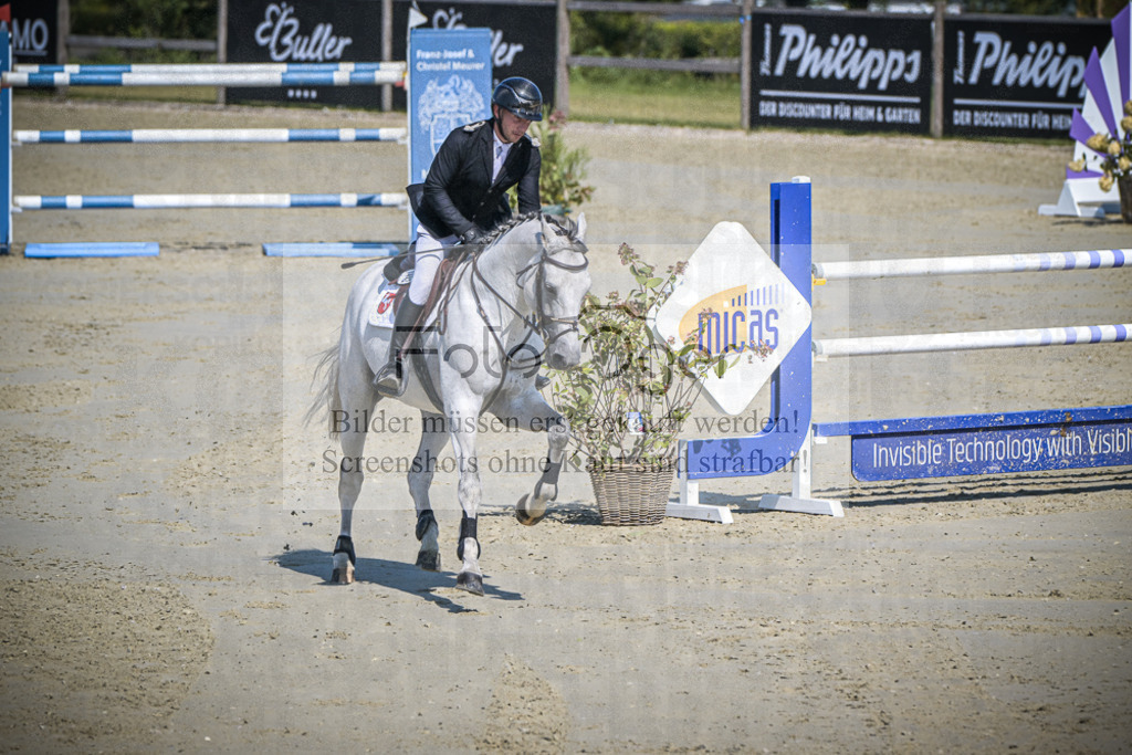 DOS_0069 | Entdecke hochwertige Reitturnierfotos von Foto Oger. Professionell, emotional und authentisch – jetzt Lieblingsmomente im Shop bestellen.Deutschlandweite Turnierfotografie. - Realisiert mit Pictrs.com