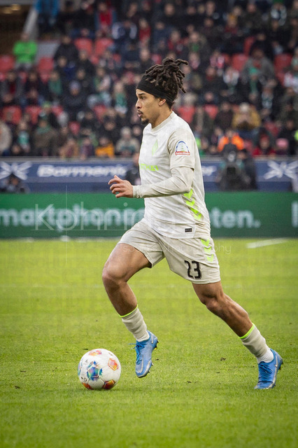 German Bundesliga, Bayer 04 Leverkusen vs. SV Werder Bremen, 24.01.2026 | LEVERKUSEN, GERMANY - JANUARY 24: Isaac Schmidt (SV Werder Bremen, 23) during the German Bundesliga match on gameday 19 between Bayer 04 Leverkusen vs. SV Werder Bremen at BayArena on January 24, 2026 in Leverkusen, Germany. DFL REGULATIONS PROHIBIT ANY USE OF PHOTOGRAPHS AS IMAGE SEQUENCES AND/OR QUASI-VIDEO.