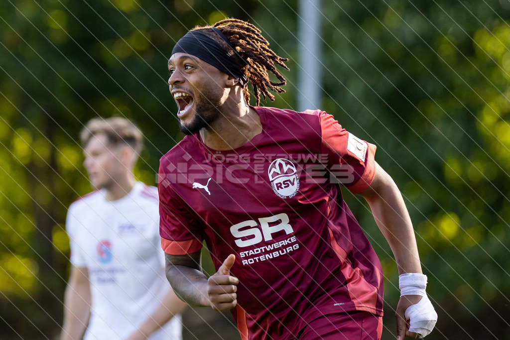 20250928_Picselweb-Fotografie_1R3_2543 | Spielszenen aus dem Spiel VfL Güldenstern Stade - Rotenburger SV. Ergebnis 0:3 - Realisiert mit Pictrs.com