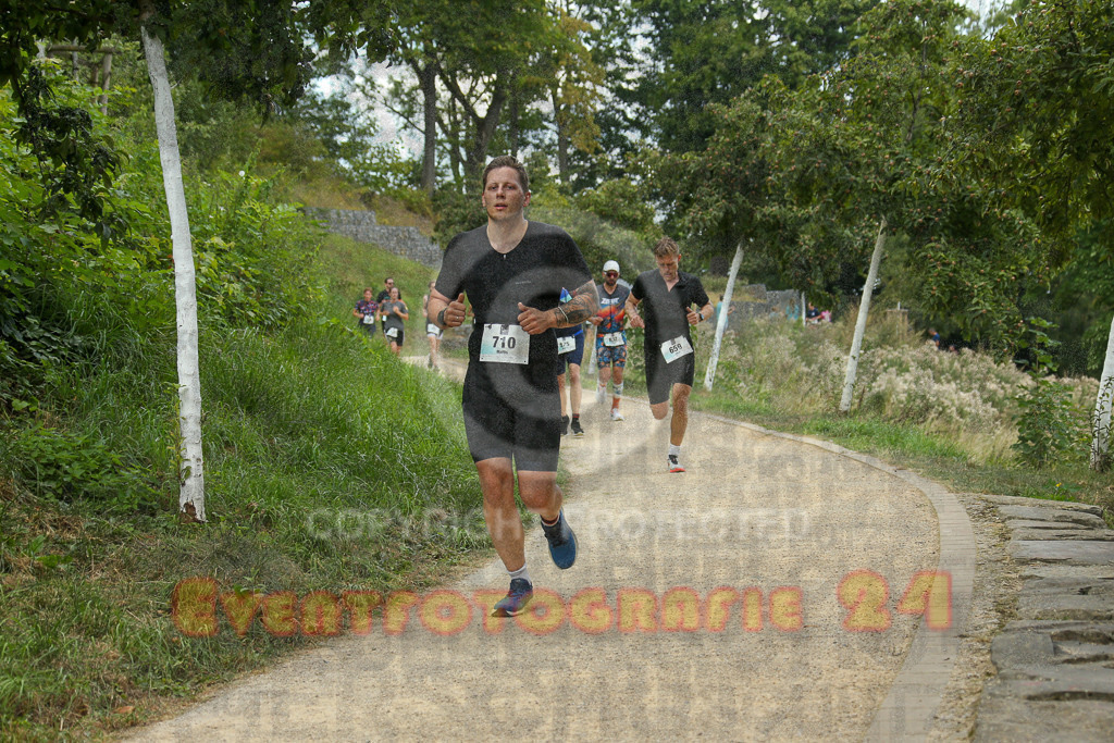 250824_1422_EX1_5975 | Sportfotografie im Rhein-Sieg Kreis, Köln, Bonn, NRW, Rheinland Pfalz, Hessen, etc. Unser Tätigkeitsfeld umfasst den Laufsport vom Volkslauf über den Marathon, Duathlon, Triathon bis zum Ultralauf wie Kölnpfad Ultra oder Schindertrail.