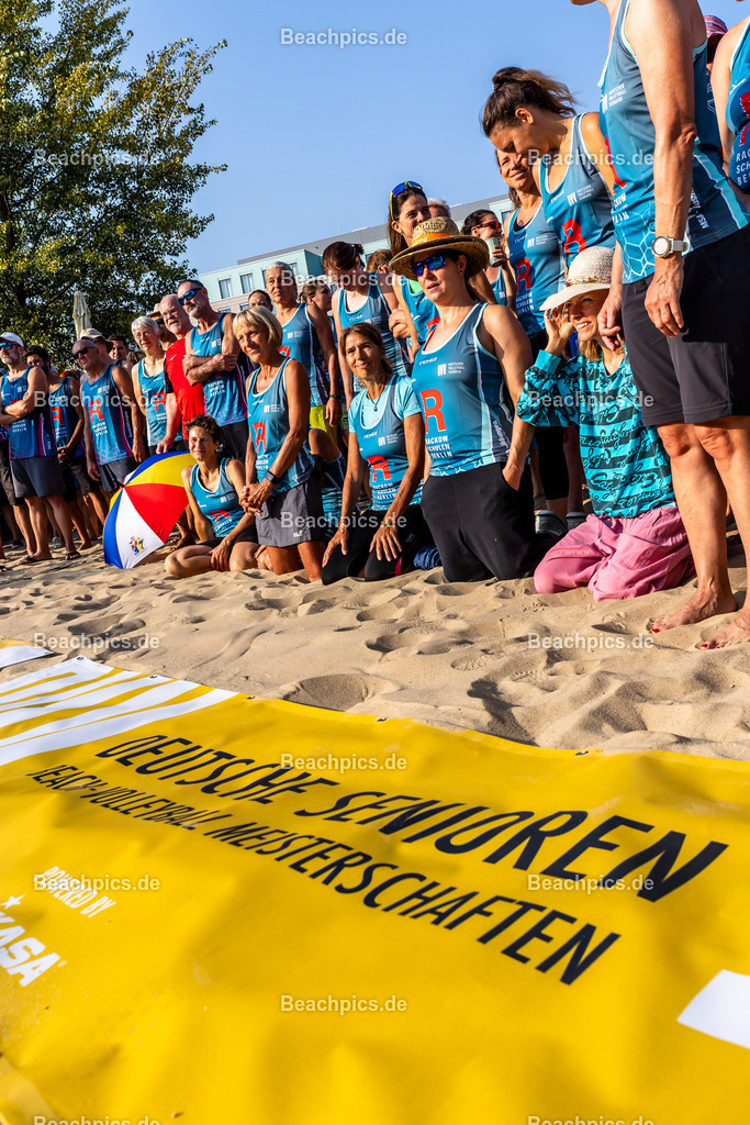 2024-00107702-Deutsche-Senioren-Beach-Meisterschaft |  07.09.2024; Berlin Foto: Gerold Rebsch - www.beachpics.de