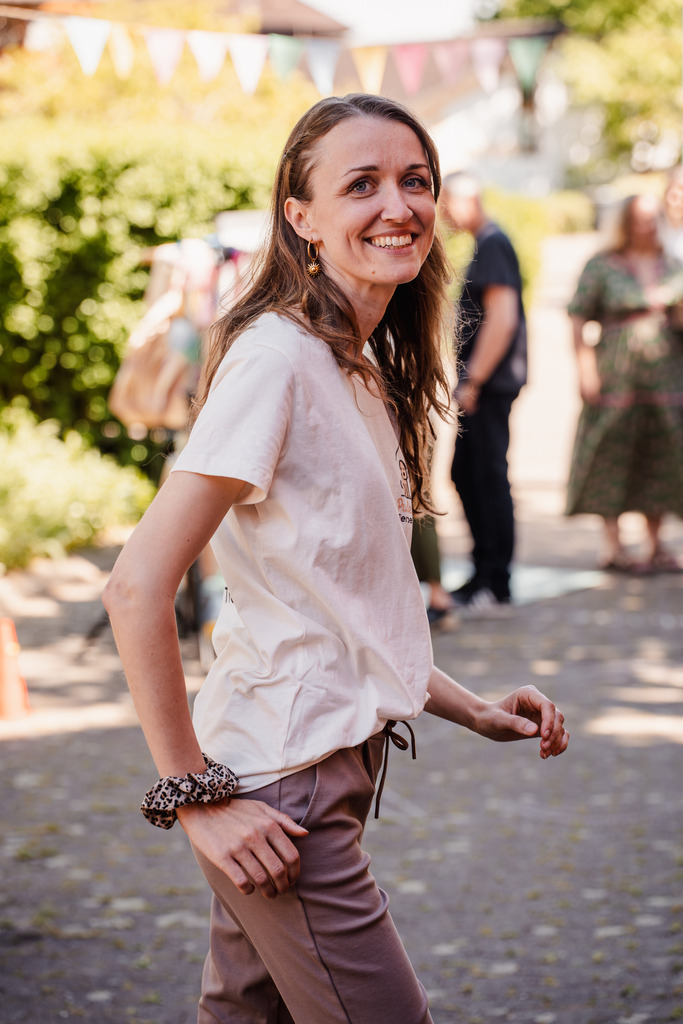 20260426-100 | MuT (Mensch und Tier) mit Mona - Fotografie und Tierkommunikation - Realisiert mit Pictrs.com