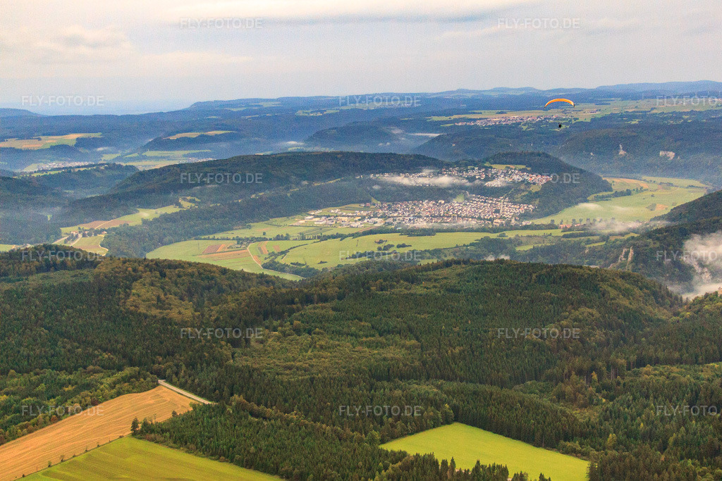 Luftbild: Ortsansicht von Südosten in Fridingen an der Donau im Bundesland Baden-Württemberg in Deutschland. Foto: IMG_71753.jpg vom 31.08.2014 durch Werner Riehm/FLY-FOTO.de – Auflösung des Originals: 4531 x 3021 px