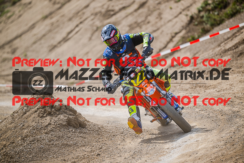 MaZZes_FotoMatrix_220904_0322 | S2