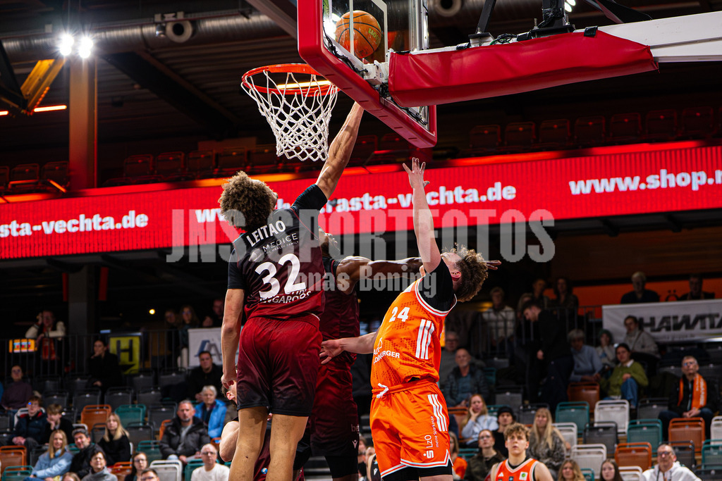 Basketball I Herren I Saison 2025-2026 I ProB Nord I 21. Spieltag I Rasta Vechta II - Iserlohn Kangaroos I 3291 | Roy Krupnikas (24, RASTA Vechta II) - Realisiert mit Pictrs.com
