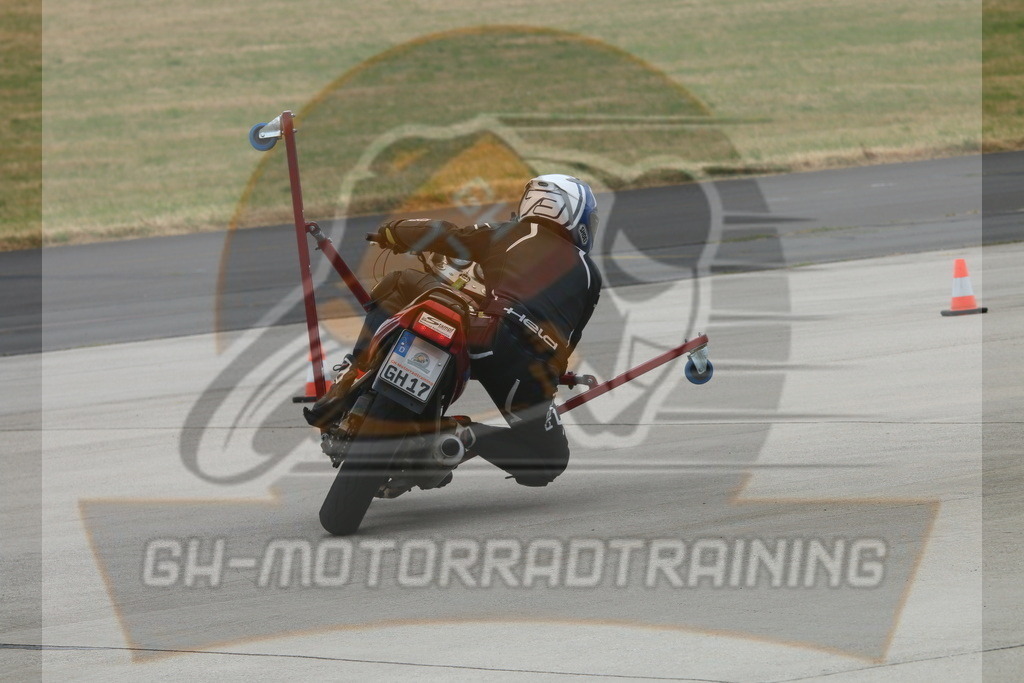 IMG_3342 | gh-motorradtraining-foto.de - Realisiert mit Pictrs.com