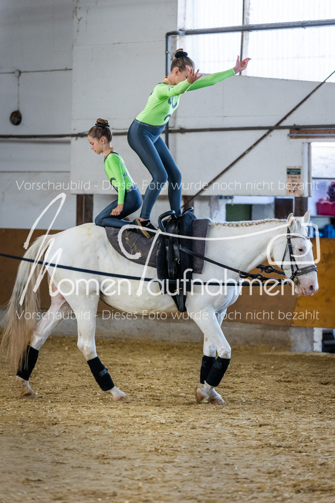 SS-Maxi-237 | MomenTaufnahmen Pferdesportfotos