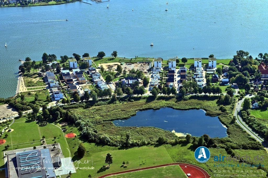 Luftbild Schleswig, Auf der Freiheit, Kaserne Auf der Freiheit, A.P.Moeller Skolen | Luftbild Schleswig, Auf der Freiheit, Kaserne Auf der Freiheit, A.P.Moeller Skolen