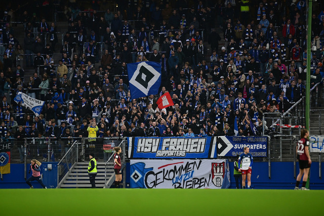 Fußball I Frauen I Saison 2025-2026 I Bundesliga I 10. Spieltag I Hamburger SV - 1. FC Nürnberg I 45582 | Fans Hamburger SV Frauen - Realisiert mit Pictrs.com