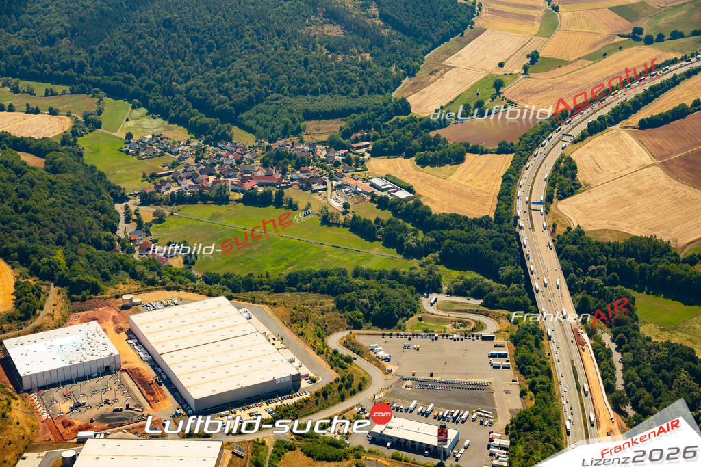 Das Luftbild der Stadt Kirchheim wurde 2022 vom Flugzeug heraus erstellt (keine Drohnen-Aufnahmen) Aufnahmehöhe ca.450 Meter- hohe Bildauflösung und Druck-Qualität. Garantiert!