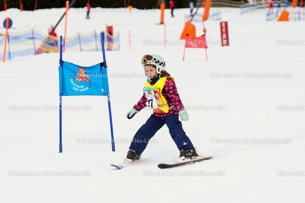 SRF_02.01.2026_0052 | Skirennfotos,Serfaus,Fiss,Ladis,Kinderskirennen,Winter,Tirol,Oberland,skirace,SFL,feelfree,weil wir's genießen,ski,Ski,skifahren,Sonnenplateau, - Realisiert mit Pictrs.com