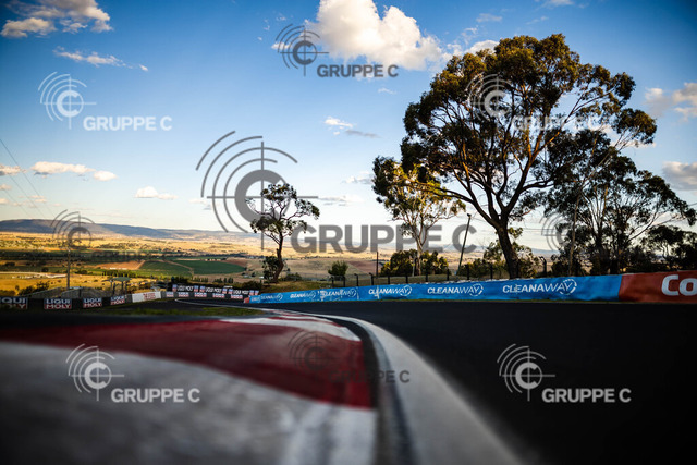 IGTC123_020219231003187LS_LS | 12h Bathurst 2023 - Liqui-Moly Bathurst 12 Hour - Intercontinental GT Challenge Round 1 - Foto: Gruppe C Photography - Realisiert mit Pictrs.com