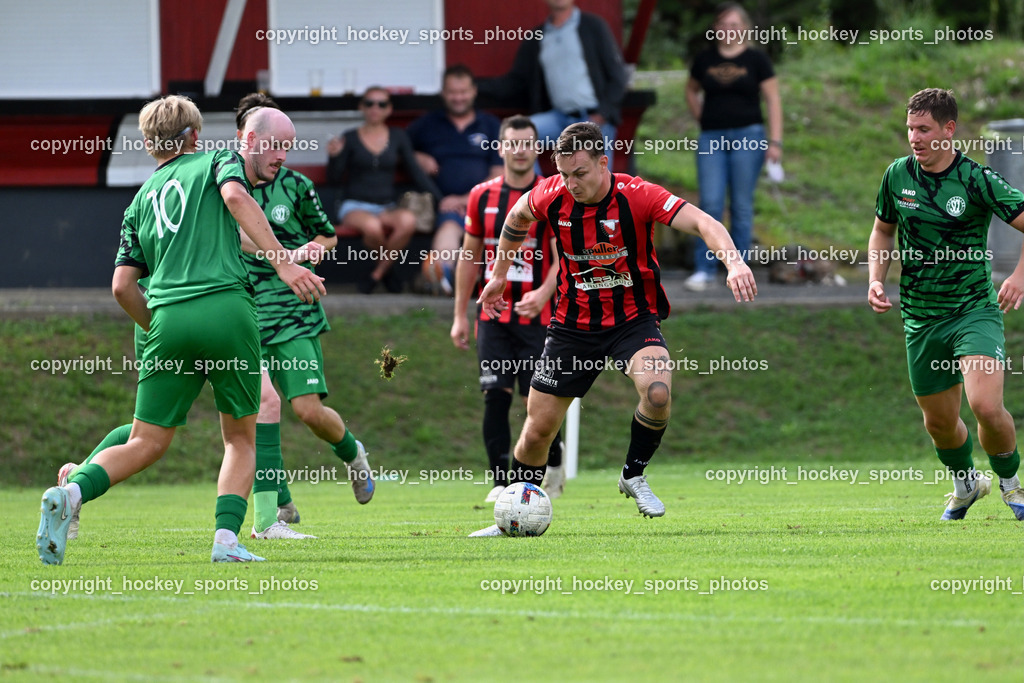 ATUS Nötsch vs. SC Landskron | #10 Jonas Steinwender SC Landskron, #8 Luca Erwin Jost ATUS Nötsch, #9 Christian Wilpernig SC Landskron, #21 Fabio Gödel SC Landskron, ATUS Nötsch vs. SC Landskron, ATUS Nötsch vs. SC Landskron am 26.07.2025 in Nötsch (Dobratsch Arena), Austria, (Photo by Bernd Stefan)
