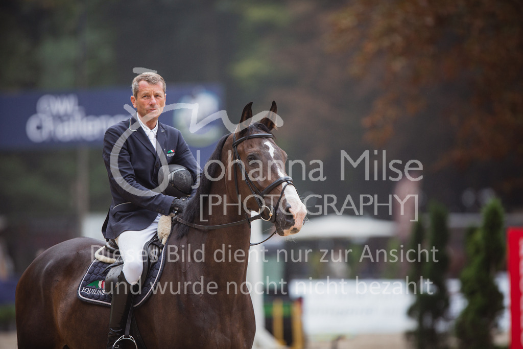 220911_OWLCh_MediumTour-251 | Deine schönsten Turniermomente als professionelle Fotos! Entdecke hochwertige Pferdesport-Fotografie im Online-Shop. Jetzt Fotos finden & bestellen!