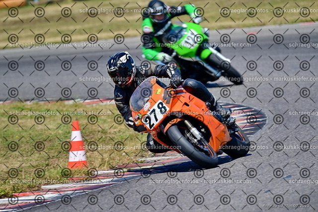 25bc03-1622 | markuskiefer.com - Realisiert mit Pictrs.com
