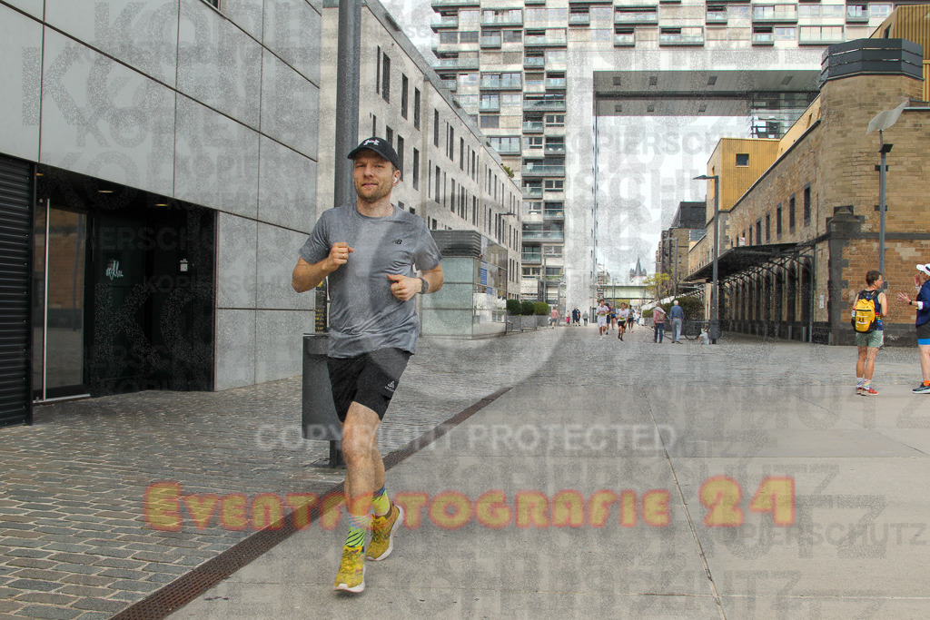 250920_1323_EV4_5399 | Sportfotografie im Rhein-Sieg Kreis, Köln, Bonn, NRW, Rheinland Pfalz, Hessen, etc. Unser Tätigkeitsfeld umfasst den Laufsport vom Volkslauf über den Marathon, Duathlon, Triathon bis zum Ultralauf wie Kölnpfad Ultra oder Schindertrail.