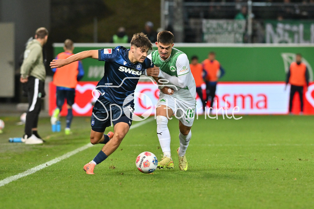 SpVgg Greuther Fürth - Karlsruher SC | FUERTH, GERMANY - OCTOBER 24: Rafael PINTO PEDROSA (Karlsruher SC 36) against Aaron KELLER (SpVgg Greuther Fuerth 16) during the 2. bundesliga match between SpVgg Greuther Fuerth vs. Karlsruher SC on matchday 10 at Sportpark Ronhof Thomas Sommer on October 24, 2025 in Fuerth, Germany / DFL REGULATIONS PROHIBIT ANY USE OF PHOTOGRAPHS AS IMAGE SEQUENCES AND/OR QUASI-VIDEO