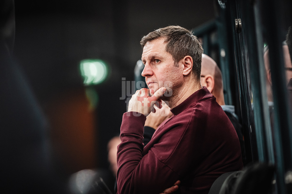 Basketball | Männer | Saison 2025/2026 | BKT EuroCup | Veolia Towers Hamburg vs. Bahcesehir College Istanbul | 14.10.2025 | Alan Ibrahimagic (Co-Trainer DBB Deutsche Basketball Nationalmannschaft)