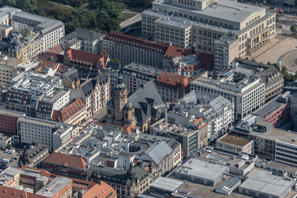 4039564 | LEIPZIG 14.09.2020 Kirchengebäude " Nikolaikirche " am Nikolaikirchhof im Altstadt- Zentrum der Innenstadt im Ortsteil Zentrum in Leipzig im Bundesland Sachsen. Weiterführende Informationen bei: Evangelisch-Lutherische Kirchgemeinde St. Nikolai Leipzig. // Church building in " Nikolaikirche " on Nikolaikirchhof Old Town- center of downtown in the district Zentrum in Leipzig in the state Saxony. Further information at: Evangelisch-Lutherische Kirchgemeinde St. Nikolai Leipzig. Foto: Gerhard Launer