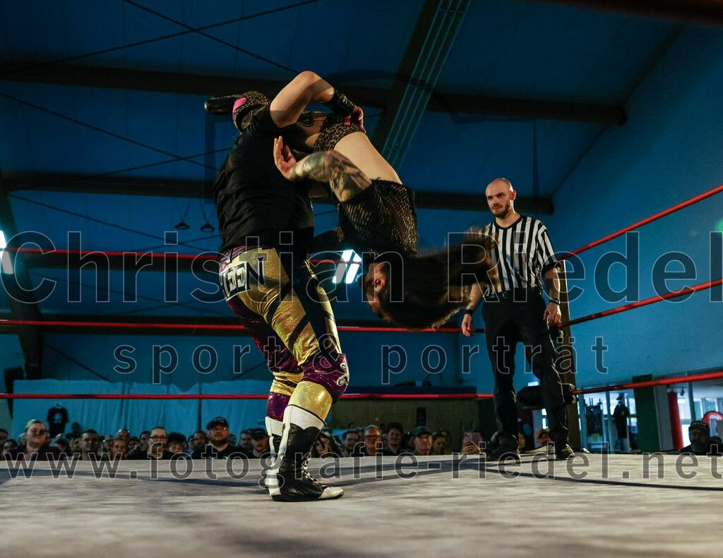 2023-08-12_031_EWS_Wrestling_ERDING | Erding, Deutschland, 12.08.2023:
Wrestling, Saison 2023, EWS Wrestling ERDING

Foto: Christian Riedel / fotografie-riedel.net