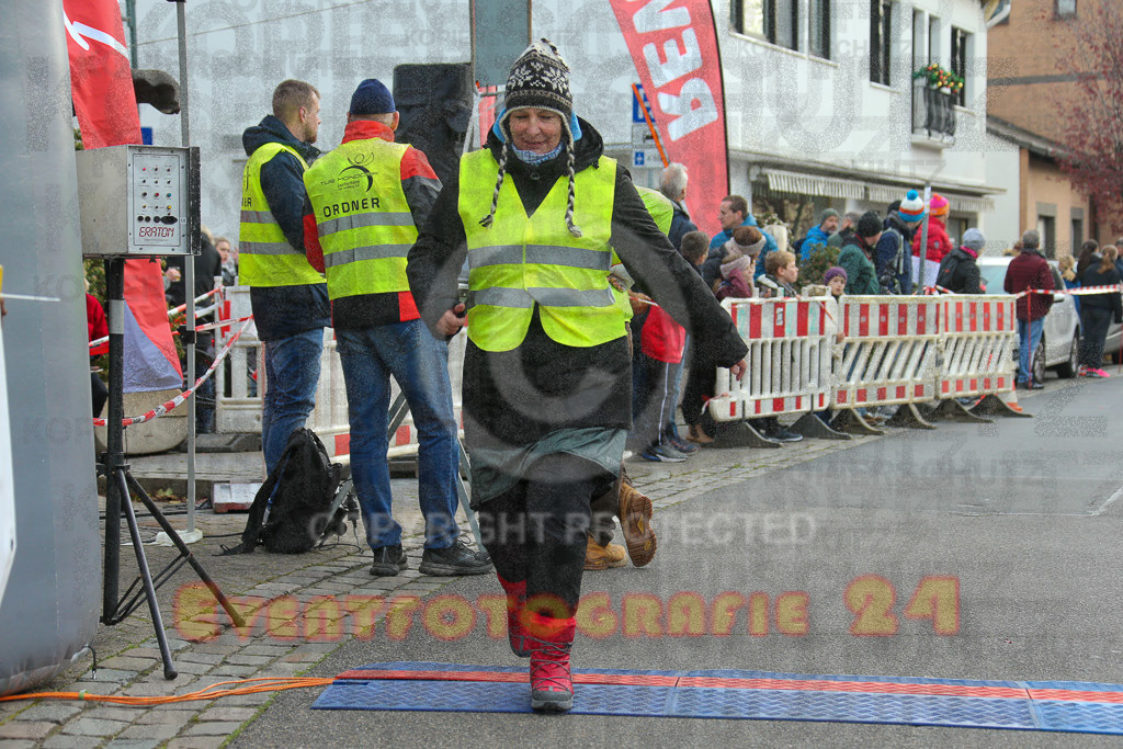 221127_1202_EX1_1875 | Sportfotografie im Rhein-Sieg Kreis, Köln, Bonn, NRW, Rheinland Pfalz, Hessen, etc. Unser Tätigkeitsfeld umfasst den Laufsport vom Volkslauf über den Marathon, Duathlon, Triathon bis zum Ultralauf wie Kölnpfad Ultra oder Schindertrail.