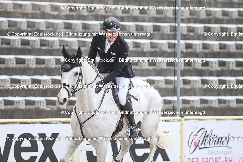 20230514_CCI4_Springen_0300 | equistock