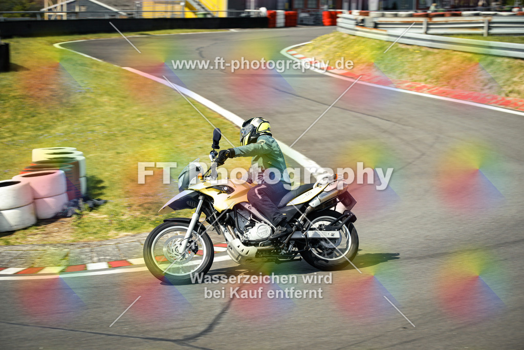 OBK_Mai_Martina_Markus-10818 | Hier findet Ihr Bilder von Touristenfahrten auf der Nürburgring Nordschleife oder von anderen Veranstaltungen die ich besucht habe. Viel Spass beim Durch Schauen 