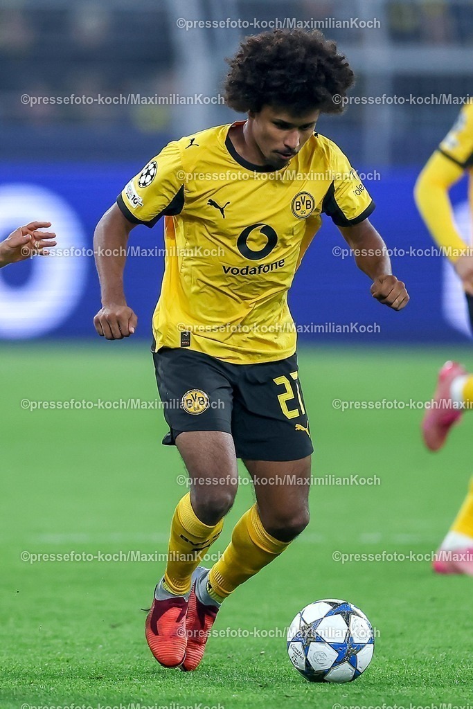 UCL01102501197 | 01.10.2025, Fußball, UEFA Champions League, Borussia Dortmund - Athletic Club Bilbao, BVB Stadion, 2. Spieltag, Saison 2025 2026: Karim Adeyemi (BVB #27)  Regulations prohibit any use of photographs as image sequences and or quasi-video.