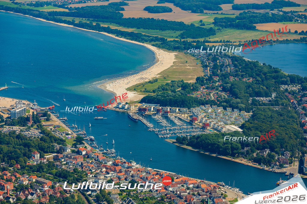 Priwallhafen Lübeck Bild- Das Luftbild wurde 2025 vom UL-Flugzeug heraus erstellt ( keine Drohne bzw. Drohnenaufnahme ) - Hochauflösende Luftaufnahme -Nicht vergleichbar mit Google Maps oder Satelittenbilder- Die Geschenkidee !Mit Lizenz und Bildrechte bestellbar - CC