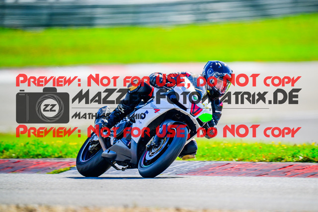 MaZZes_FotoMatrix_240911_6007705_9226 | GRUEN