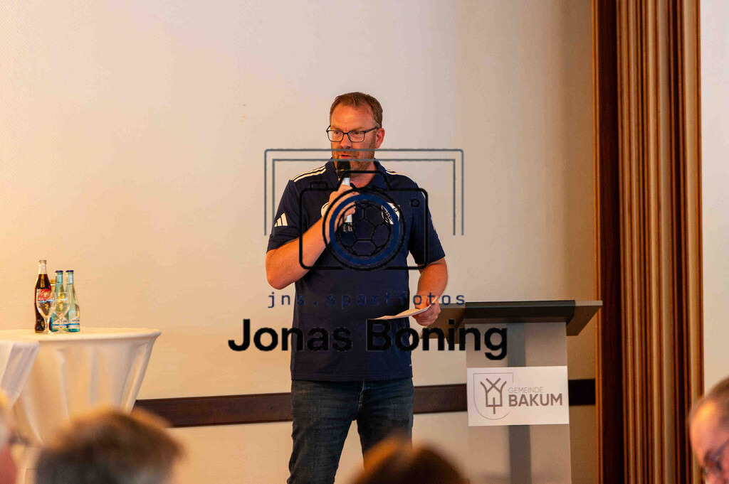 Fußball I E-Junioren I Saison 2025-2026 I OM-Cup Lüsche I Sonntag  I 23244 | jns.sportfotos - Realisiert mit Pictrs.com
