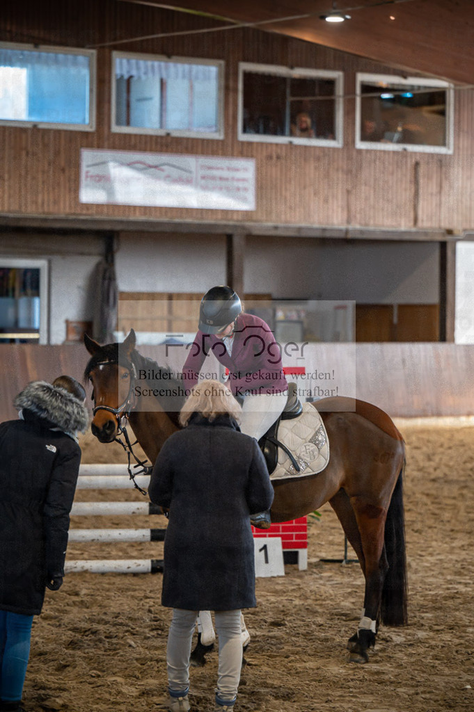 Hallenreittunier Voxtrup 2023 | Entdecke hochwertige Reitturnierfotos von Foto Oger. Professionell, emotional und authentisch – jetzt Lieblingsmomente im Shop bestellen.Deutschlandweite Turnierfotografie. - Realisiert mit Pictrs.com