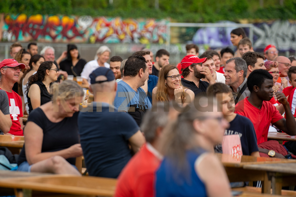 140_Public Viewing Reinach - Achtelfinale Schweiz -Italien EM 2024_kunzmedia.ch | OnlineShop für Bilder kunzmedia.ch