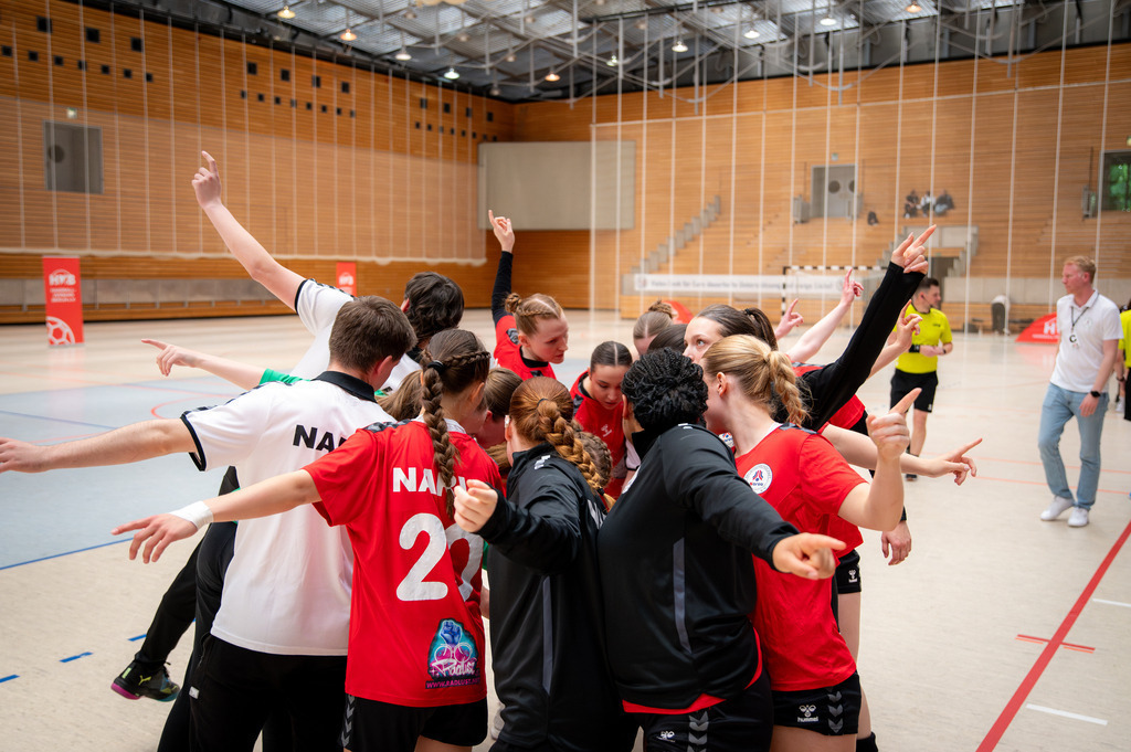 DSC_5499-Enhanced-NR | teamsportfotograf - Realisiert mit Pictrs.com